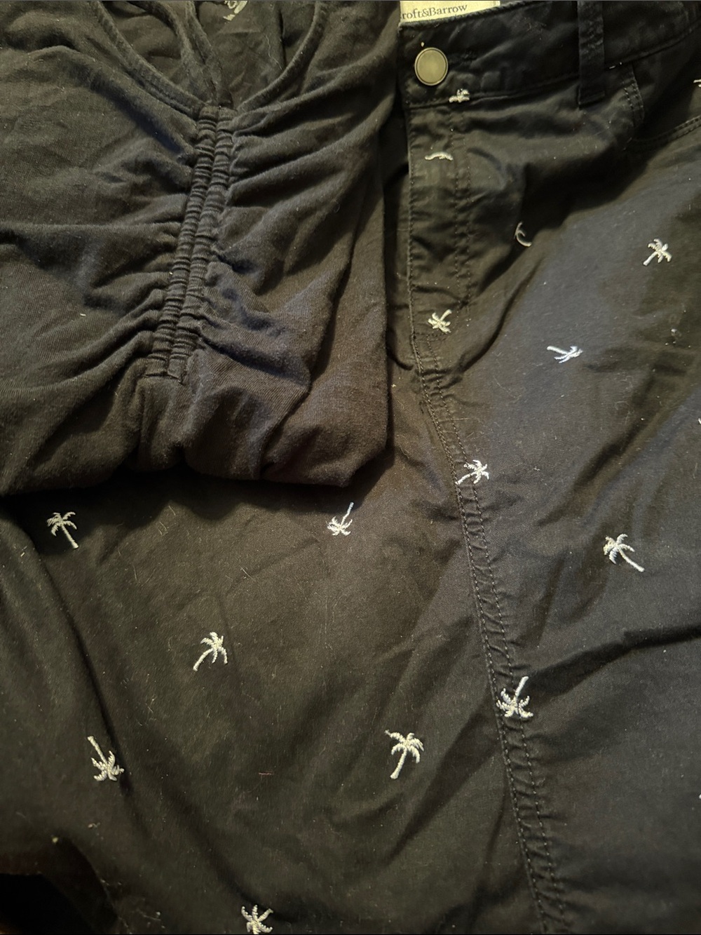 Va Black Skort with White Palm Embroidery